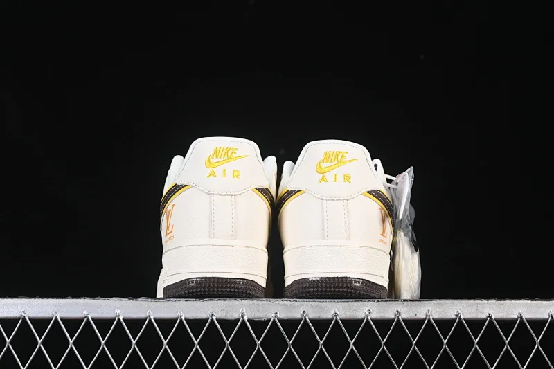 All categories Nk Air Force 1 Air Force series Nk Air Force 1 Low Air Force low-top Nike Air Force 1'07 Low LV co-branded beige and brown stitching Air Force 1 low-top casual sneakers DD1982-302